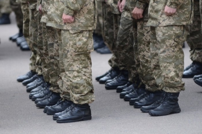Усе, закарпатців забирають в армію