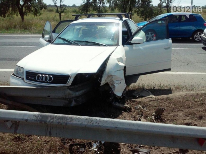 В суботу неподалік Ужгорода зіткнулись два автомобілі