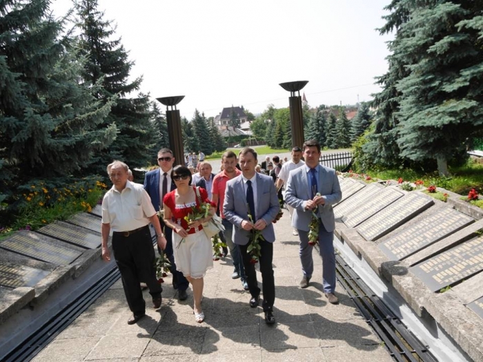 В Ужгороді відзначили День скорботи і вшанування пам’яті жертв війни