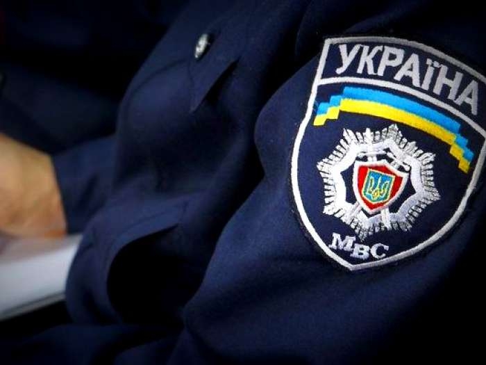 Закарпатські патрульні затримали розшукуваного чоловіка