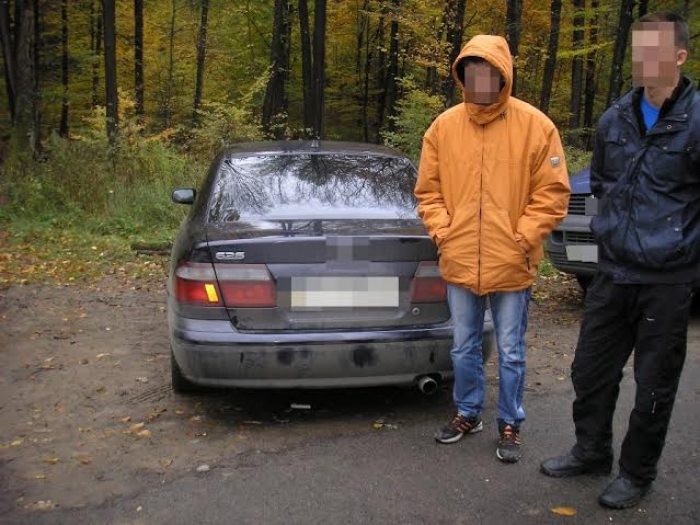 Закарпатця, якого підозрюють в організації каналу нелегальної міграції, екстрадували до України
