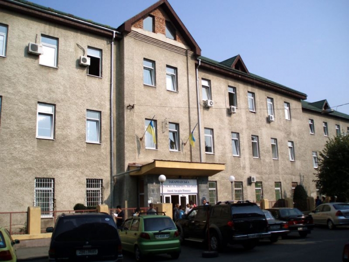 В Ужгороді презентуватимуть книгу про головну лікарню області