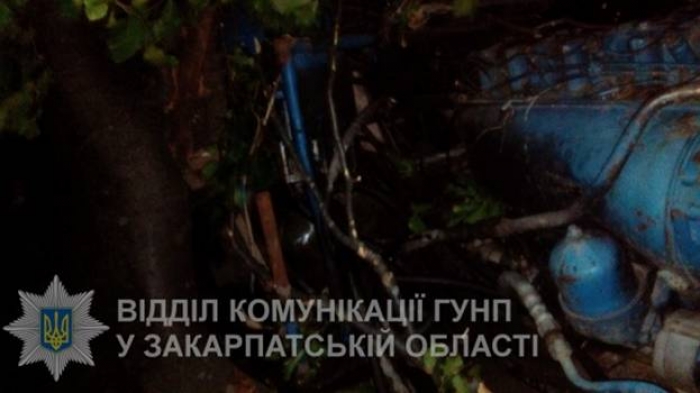 Поліція надала подробиці падіння саморобного авто з висоти двісті метрів на Міжгірщині