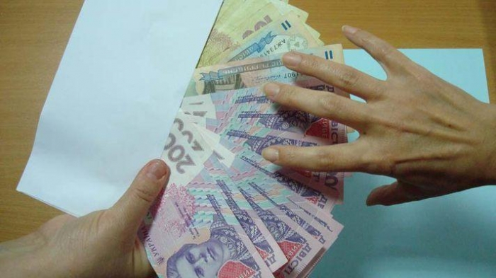 Соціальні виплати призвели до того, що кожна п'ята новонароджена дитина – байстрюк