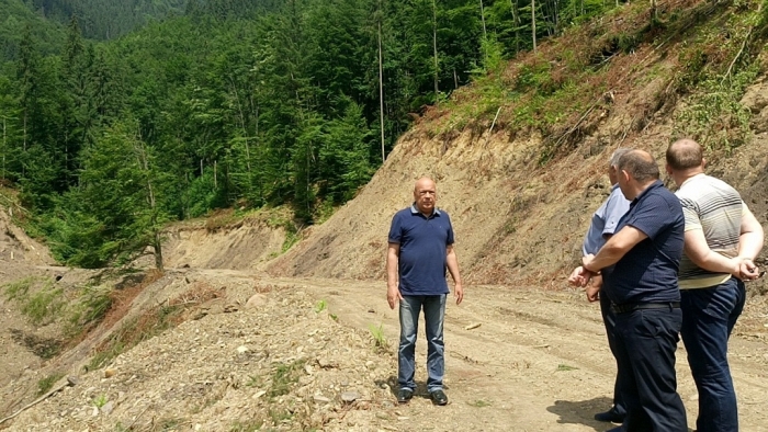 Москаль погрожує "жорсткими висновками" через недобудовану лісову дорогу