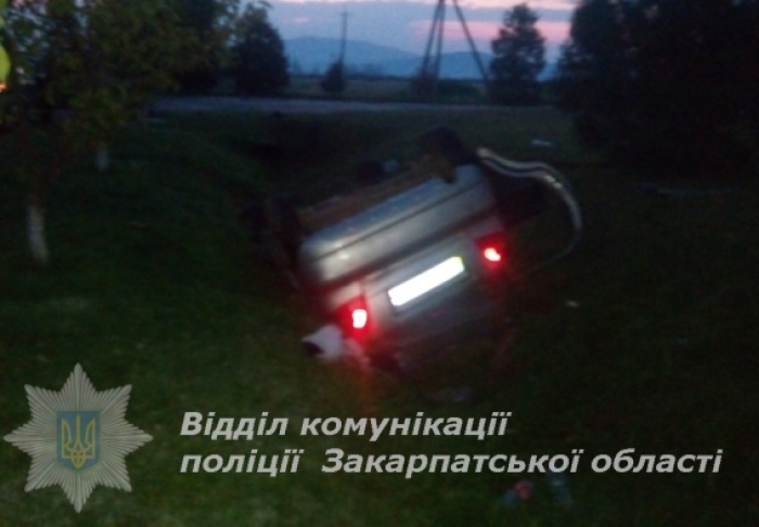 Один юнак загинув і двоє опинились в реанімації внаслідок ДТП на Виноградівщині