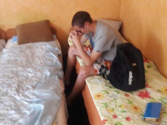 Адміністратор-сутенер? На Закарпатці працівниця готелю підшукала для відпочиваючих… повій