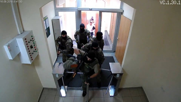 В ДПСУ після обшуків звинуватили закарпатського військового прокурора у зловживаннях