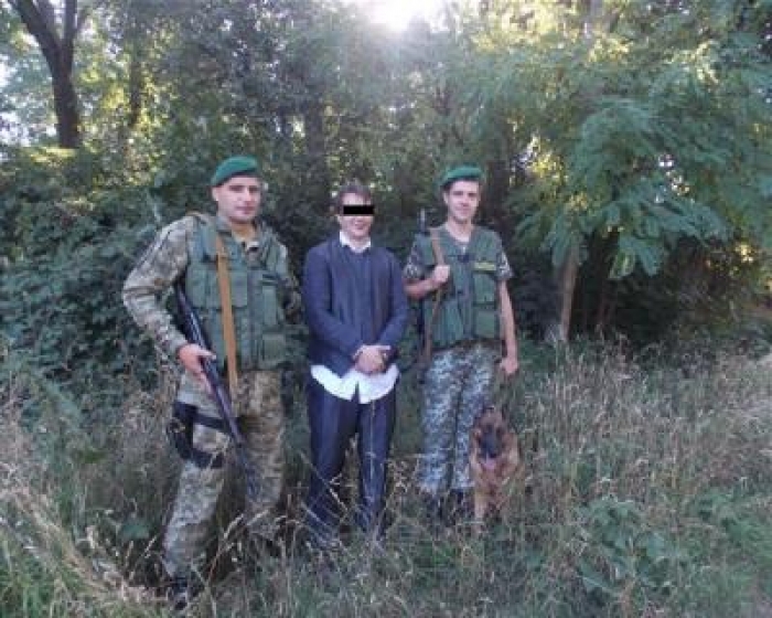 На кордоні зі Словаччиною прикордонники затримали уроженця Чечні