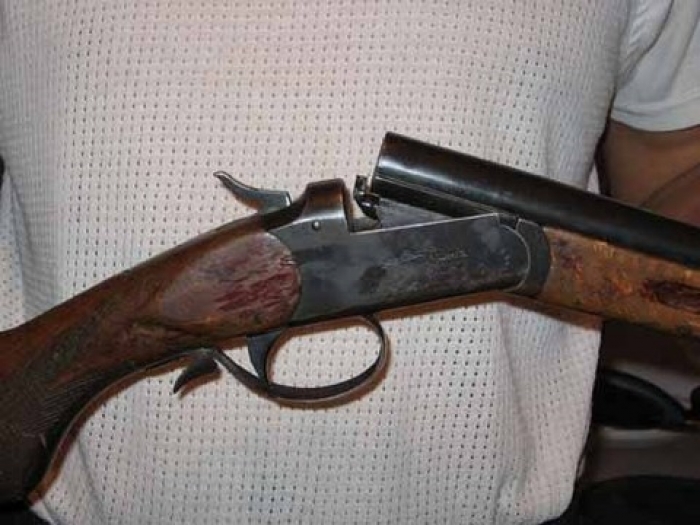 Тячівський поліцейський, крім свого колеги, підстрелив місцеву жінку