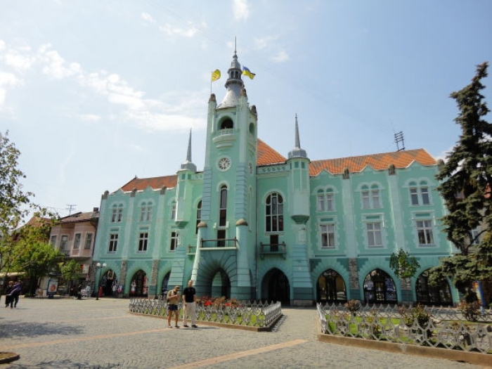 Мукачівців скликають на громадські слухання заради позашкільної освіти