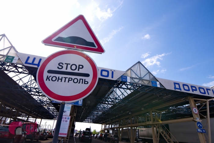 Міжвідомчі мобільні групи на митниці запрацюють вже цього місяця