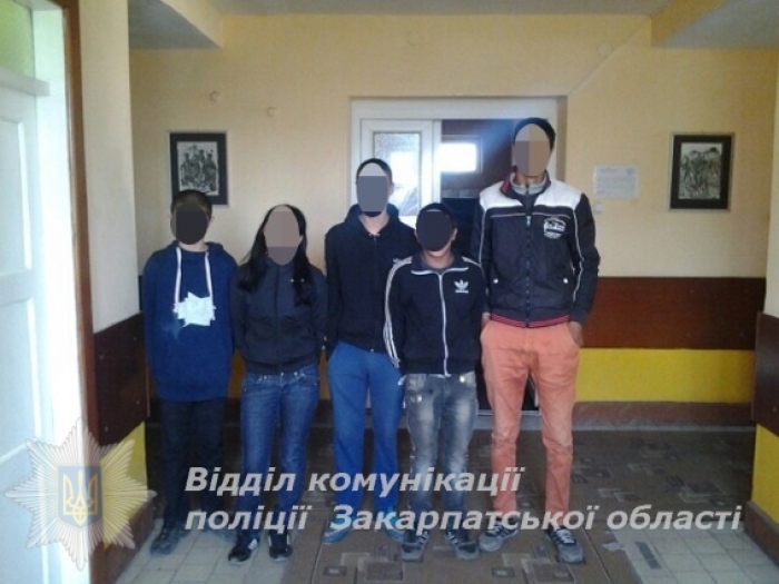 У центрі Ужгорода шість ромів пограбували швейцарця