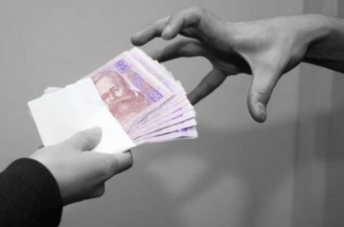 В ужгородця видурив 50 тисяч гривень шахрай, який зняв у нього квартиру