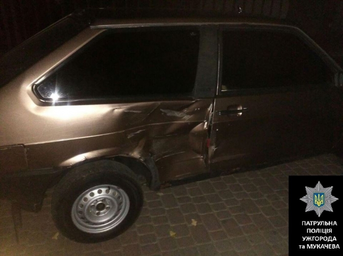 Машину, водій якої скоїв ДТП у Мукачеві, патрульні знайшли покинутою