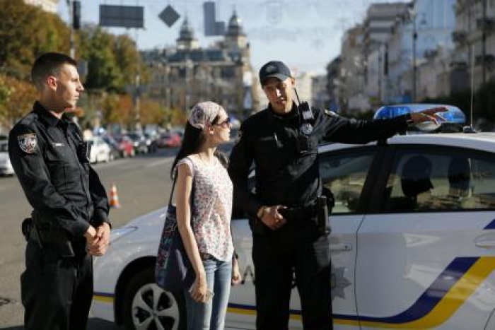 Думки ужгородців щодо забезпечення захисту новою поліцією розійшлися