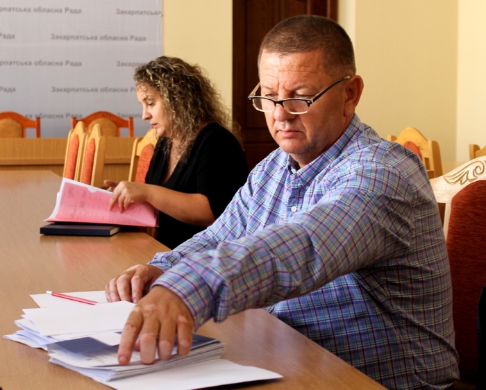 Закарпатські депутати розглянули стан використання надр в області