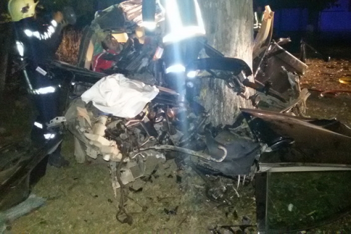У Берегові в нічній ДТП загинули двоє людей