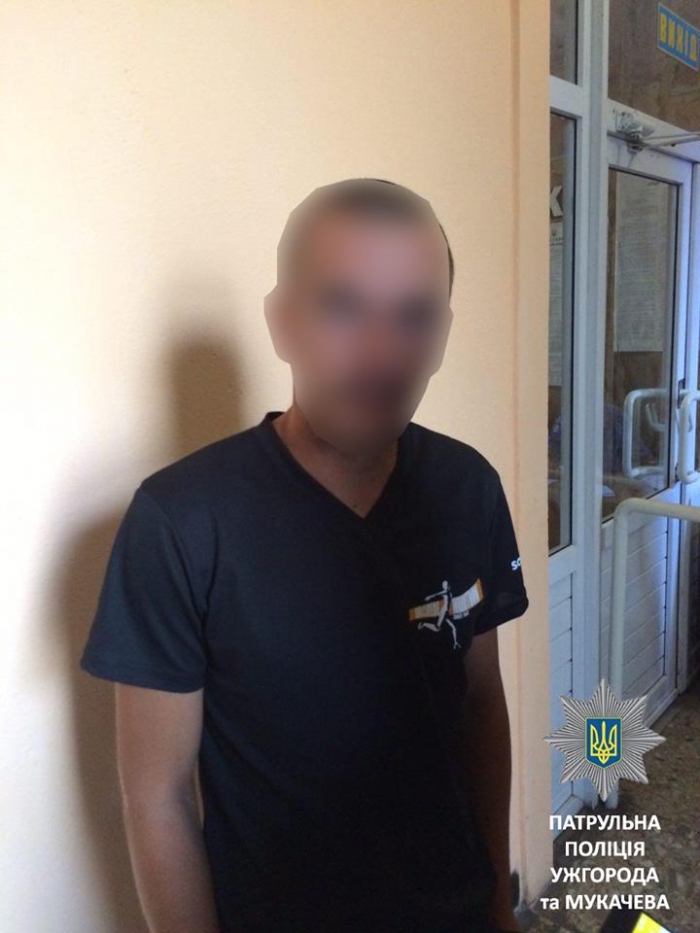 Двоє розбійників у Мукачеві пограбували 80-річну бабусю