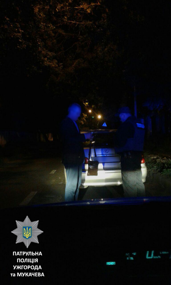 Нетверезий водій назвався ужгородським патрульним міжнародним експертом з поліції