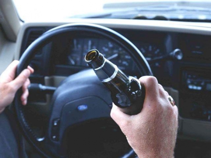 "Ексклюзивний" ужгородець чотири рази попадався патрульним п'яним за кермом