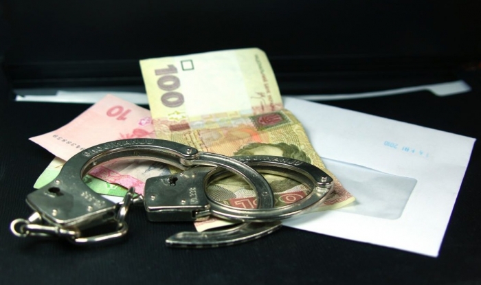 29 закарпатських корупціонерів відбулися штрафами