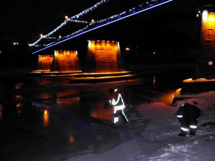 В Ужгороді ДСНСники врятували улюбленців усіх містян та туристів