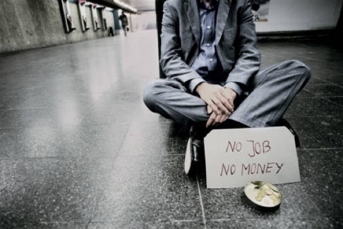 Усім безробітним хочуть перестати платити. Натомість заставити працювати
