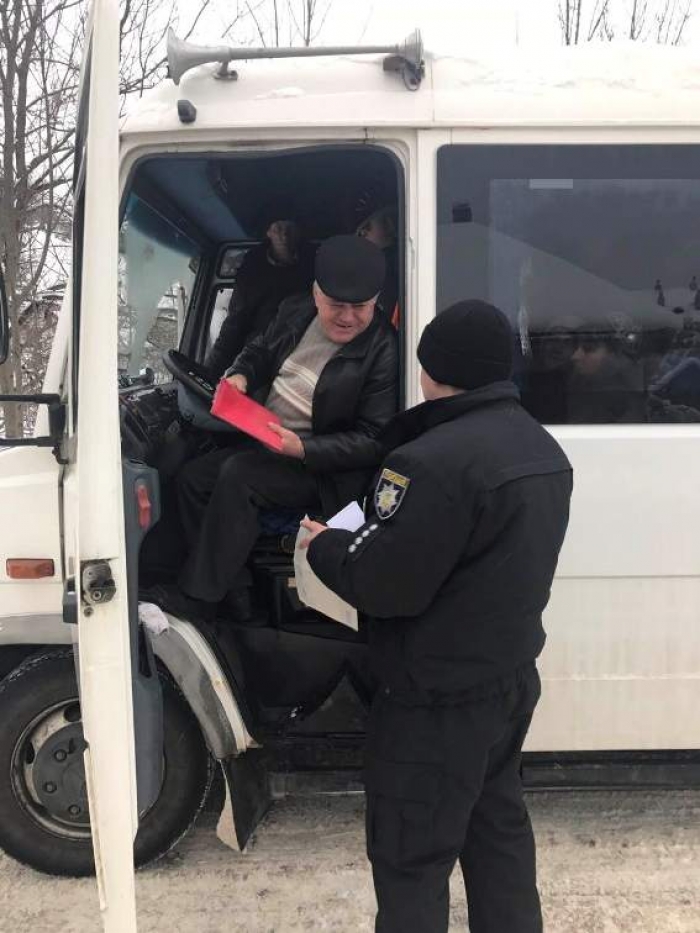 Пасажироперевізників Закарпаття перевіряє подвійна інспекція