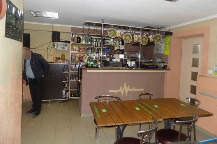 "Розпалений" сваркою закарпатець схопив ножа і вдарив земляка