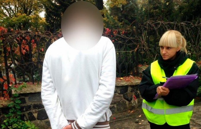 Юний зек скоїв розбій у центрі Ужгорода