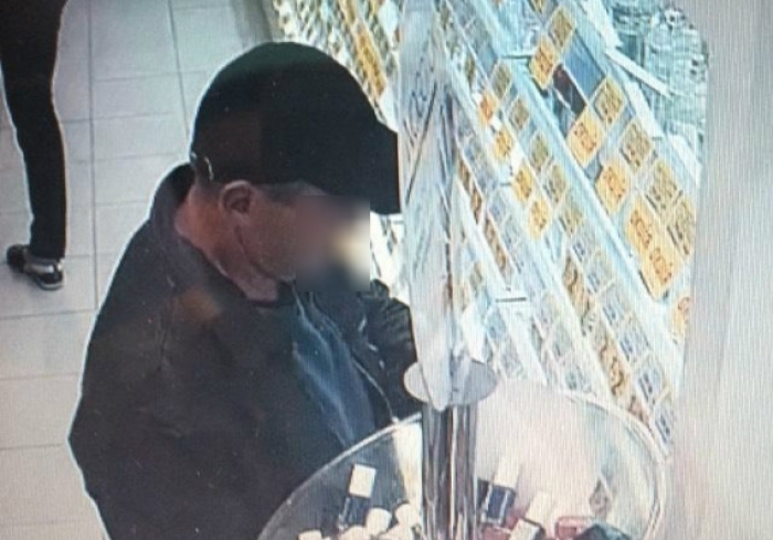 "Косметичний злодій", котрий попався в руки поліції у місті над Латорицею, виявився "серійником"