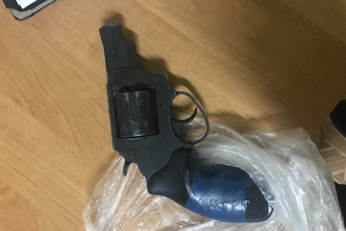 На Тячівщині між двома сусідами виник конфлікт – у хід пішла зброя