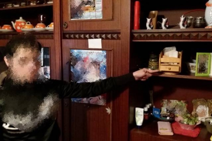 Берегівчанка поцупила від мешканки району коштовну каблучку за 6000 гривень