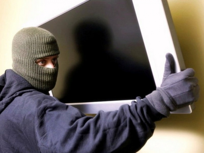 Ужгородець обікрав своїх родичів на 15 тисяч гривень