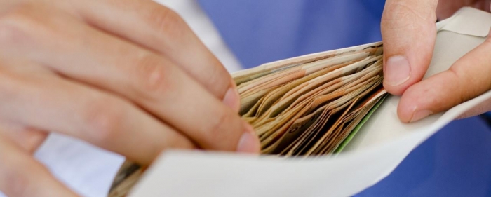 На зарплату бюджетникам Закарпаттю до кінця року не вистачає 190 мільйонів гривень