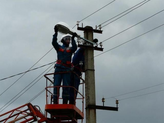 Чим сьогодні займаються комунальники та інші міські служби в Ужгороді?