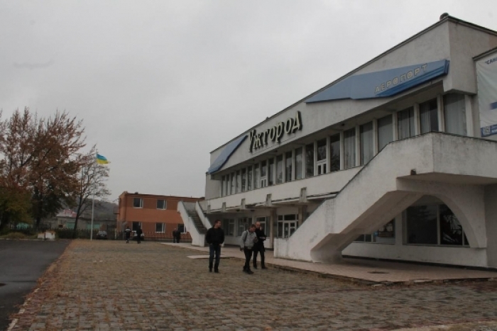 Які перспективи у міжнародного летовища "Ужгород"?
