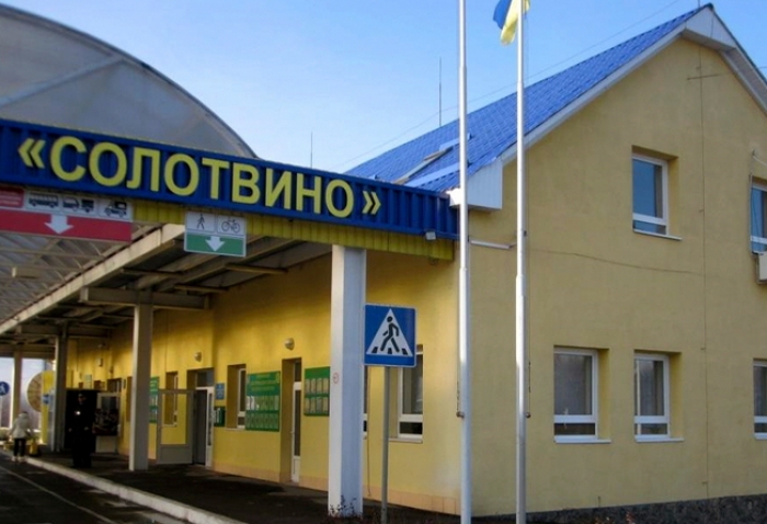 Закарпатська митниця повідомляє про автомобільні вилучення на кордонах із Румунією та Угорщиною