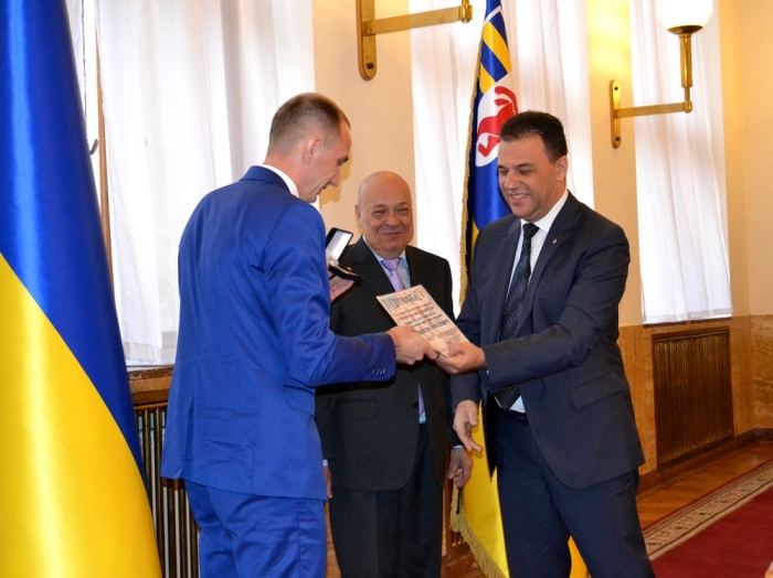 Найкращому фехтувальнику України ужгородцю Анатолію Герею вручили ключі від квартири