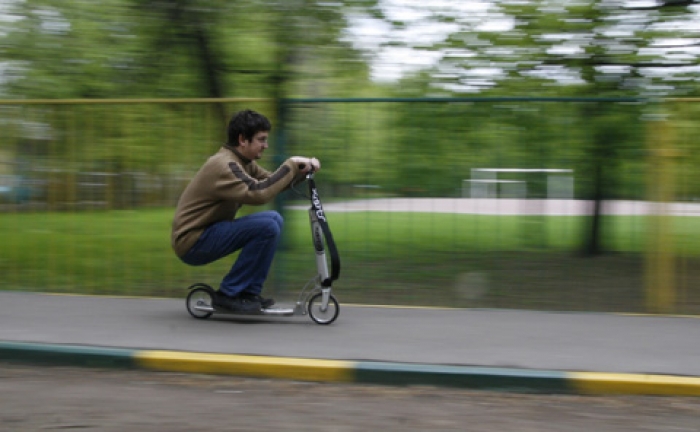 Такі примхи: у Мукачеві 26-річний грабіжник вкрав дитячий самокат