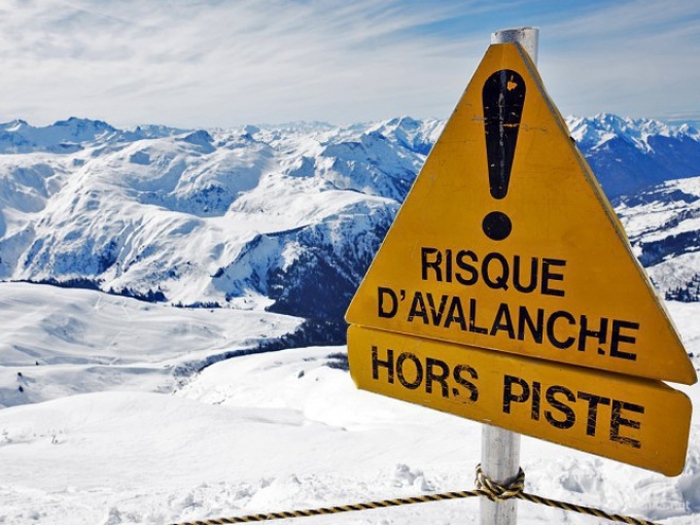 У зв’язку зі снігопадами та хуртовинами, на Закарпатті – ІІІ рівень лавинної небезпеки