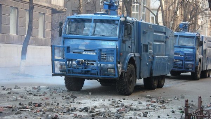 "Несанкціоновані" краяни! Нацгвардійцям офіційно дозволили розганяти вас водометами