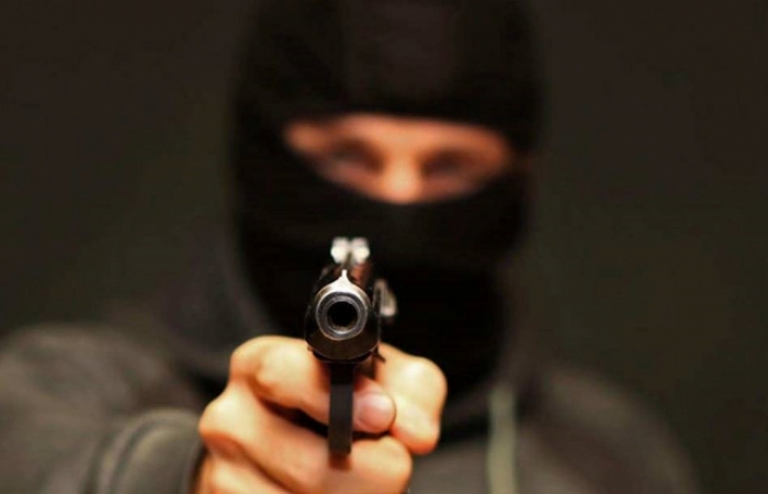 "Тріо" невідомих у масках зв’язали закарпатця й забрали з будинку 0,3 мільйона гривень