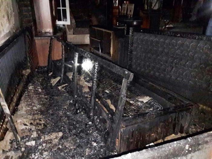 Нічне небо палало над вулицею Шевченка у закарпатському Севлюші