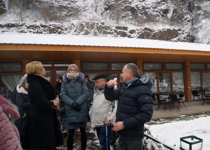 За "новорічними" ковбасками із м’яса свині-мангалиці та баранини — до закарпатського села Ботар!