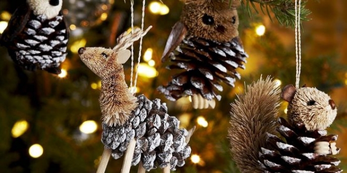 Більшість винахідливих закарпатців замість готових прикрас на ялинку купляють деталі для генд-мейду