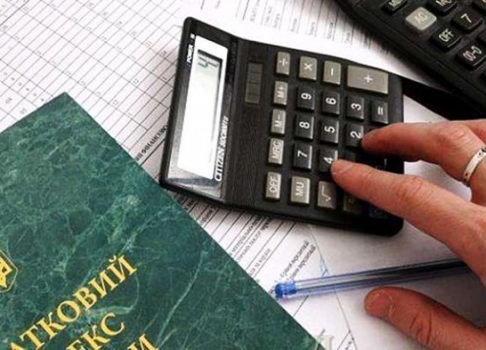 Суд пробачив працівниці Ужгородської РДА неподання декларації – вона покаялась