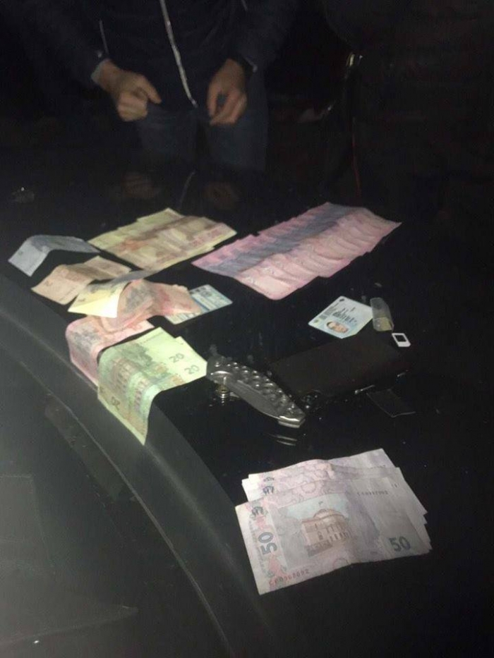 "Перевертень" із ужгородської поліції приторговував наркотиками