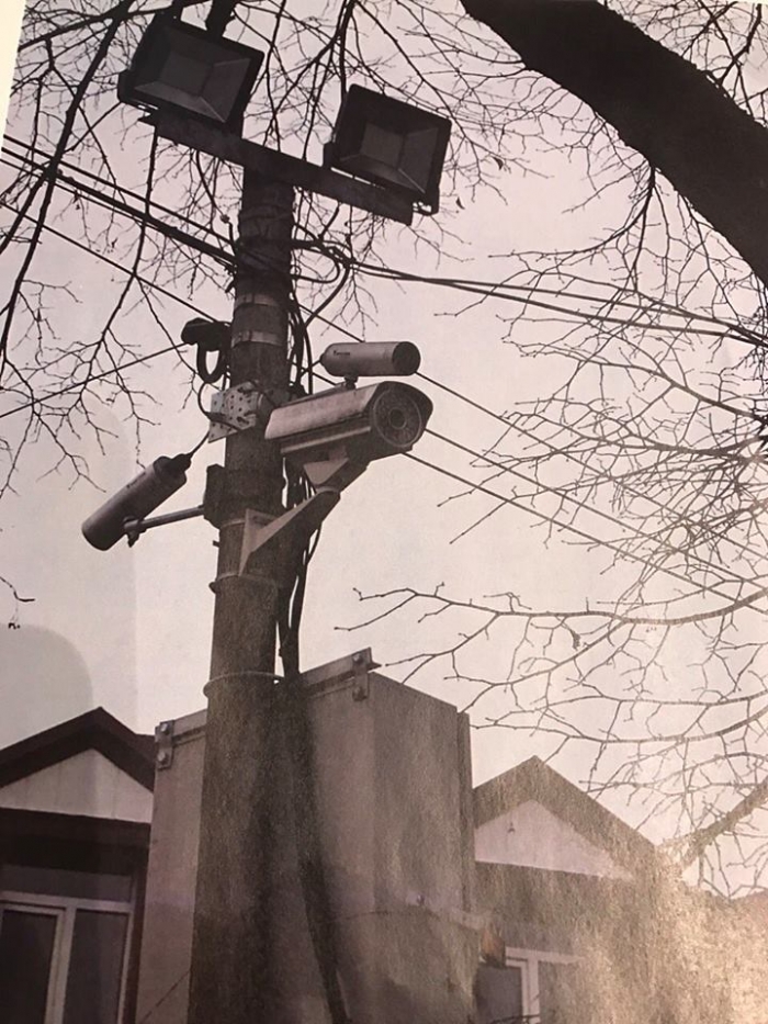 В Ужгороді встановили прожектори як спосіб боротьби з вандалами